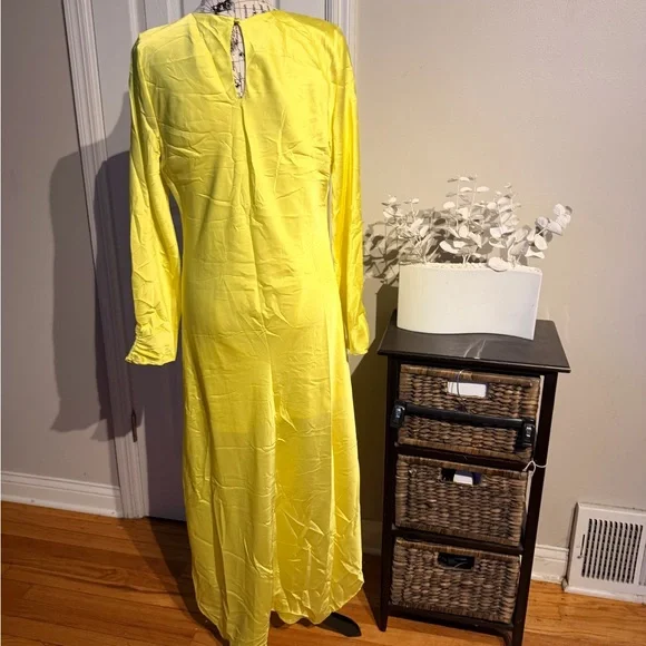 NWOT Express Satin Long Sleeve Asymmetrical Hem Maxi Vibrant Yellow Dress Sz L - Picture 5 of 6